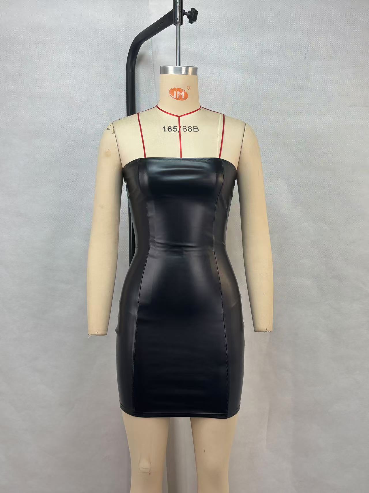 OM- 2024 New Summer Sexy Strapless Elegant Dress Nightclub Dress Women's Fashion